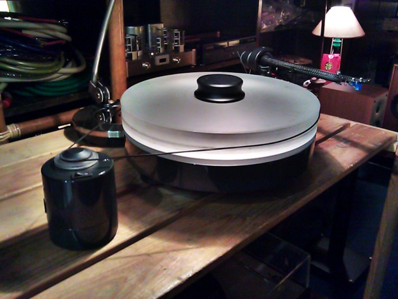 Pro-Ject RPM 9.1 Turntable  C360_233