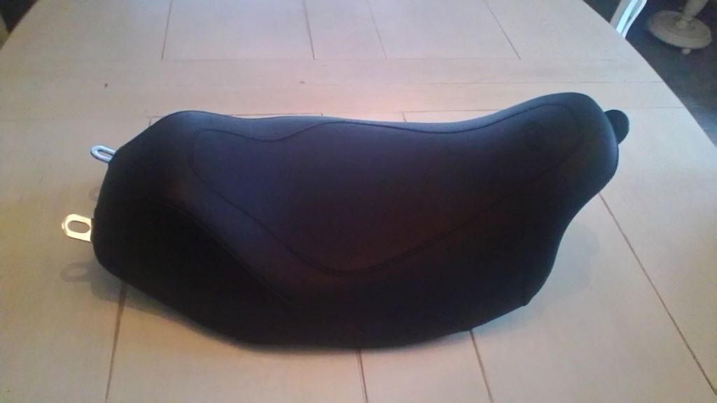 Selle solo mustang touring(VENDUE) P_201915