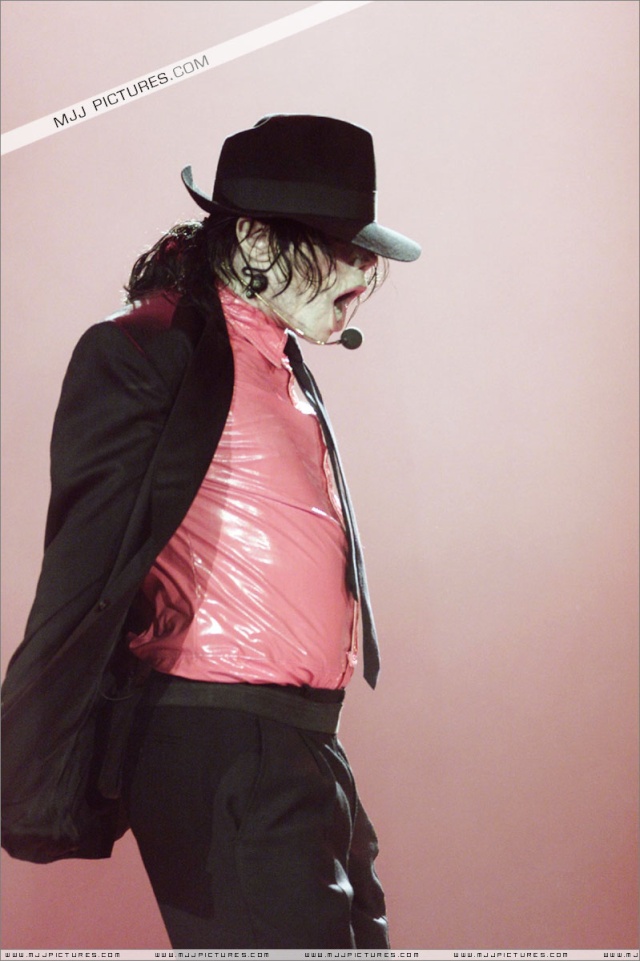 Michael Jackson no 50º American Bandstand 2002 04010