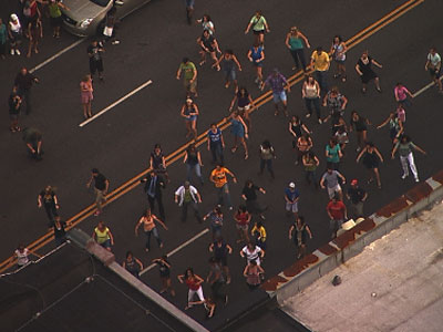 Flash mob, toma uma rua do centro da cidade em Nashville Flasmo10