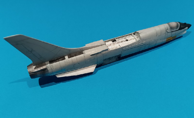 [Academy] 1/72 - Vought F-8 Crusader  - Page 5 Vough342