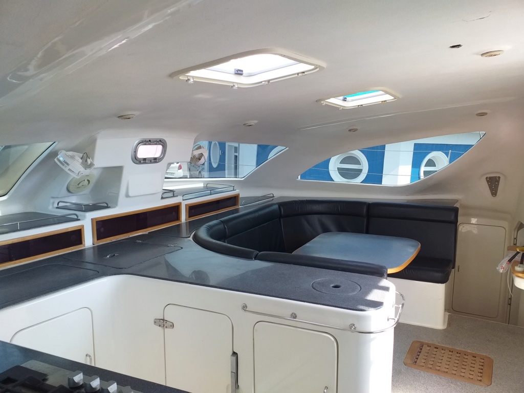 Catamaran Voyage Maxim 38 For Sale Saloon10