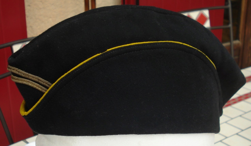 Bonnet de Police modèle 1897 de Lieutenant de Chasseur à pieds (Vendu) Dsc02210