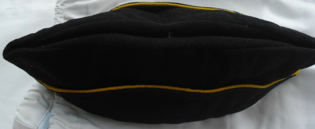 Bonnet de Police modèle 1897 de Lieutenant de Chasseur à pieds (Vendu) Dsc02213