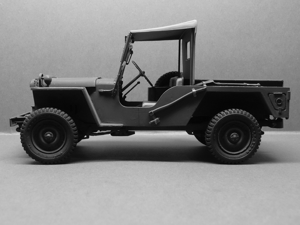 JEEP WILLYS MLW-2 kit de base ITALERI N° 6355 1/24 Jeep-m13