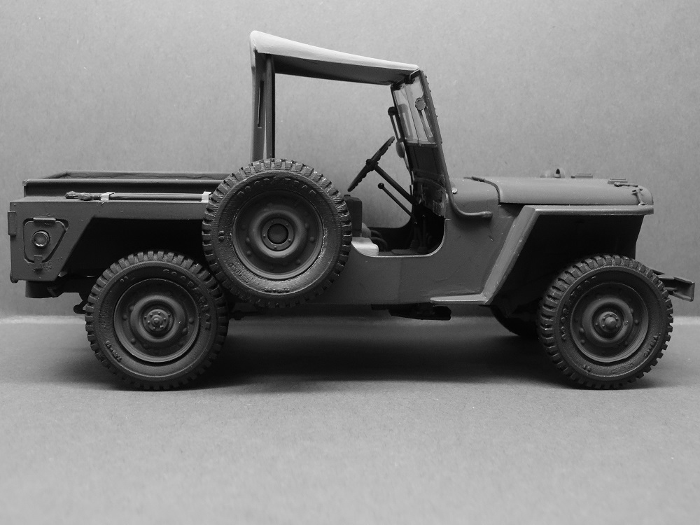 JEEP WILLYS MLW-2 kit de base ITALERI N° 6355 1/24 Jeep-m15