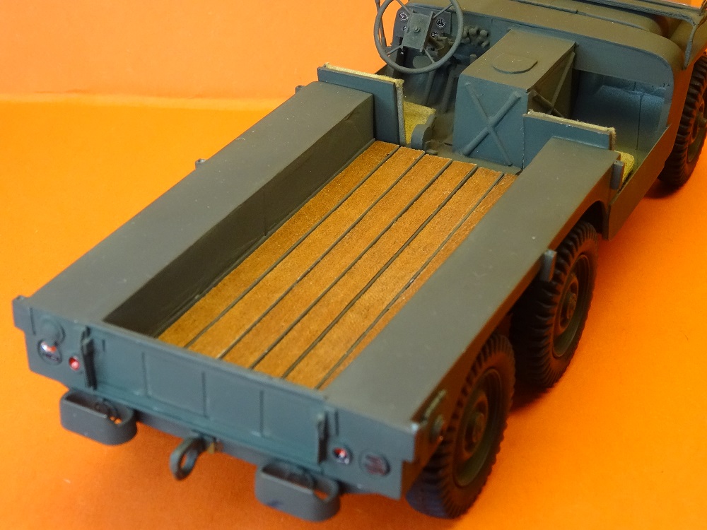 JEEP MT-Tug 6x6 kit de base ITALERI N° 6355 1/24 TERMINEE - Page 10 Mt-tug80