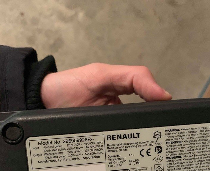 Différents Flexichargeurs Renault ?  Charge11