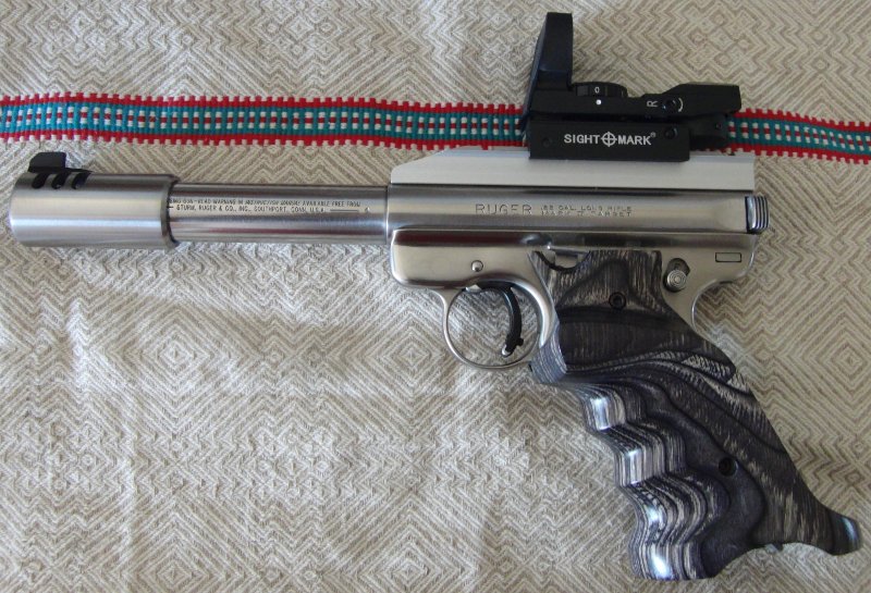 Coup de coeur : un Ruger MK1 en .22 LR - Page 2 Ruger_13