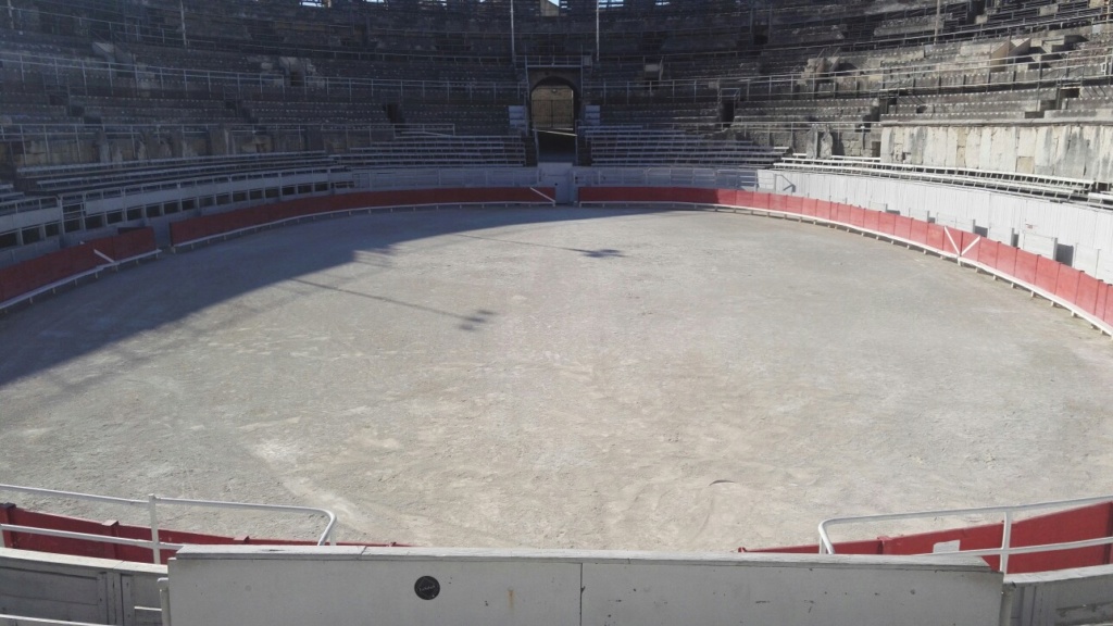 Arles 13 200 Arene_12