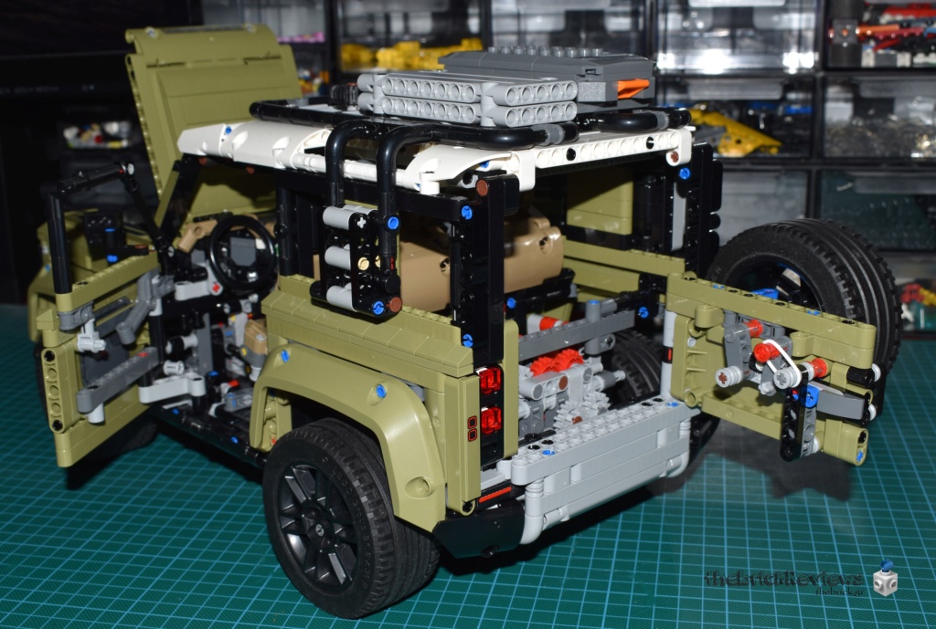 ThebrickReview: LEGO Technic 42110 Land Rover Defender Dsc_0910