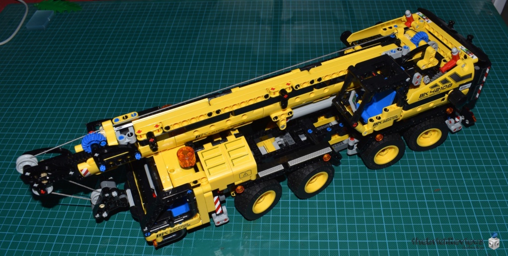 ThebrickReview: LEGO Technic 42108 Mobile Crane Dsc_1011