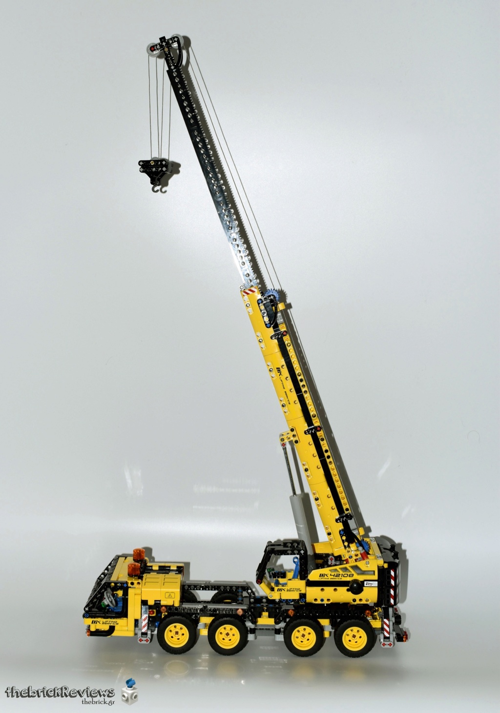ThebrickReview: LEGO Technic 42108 Mobile Crane Dsc_1012