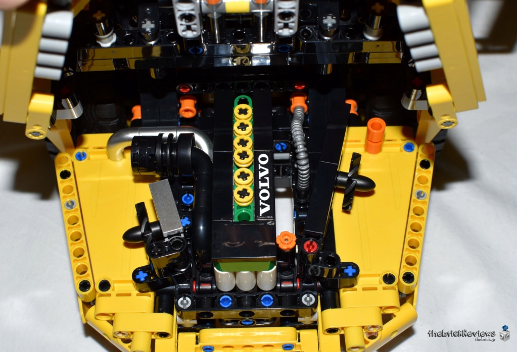 ThebrickReview: LEGO Technic 42114 Volvo 6x6 Articulated Hauler Dsc_1717