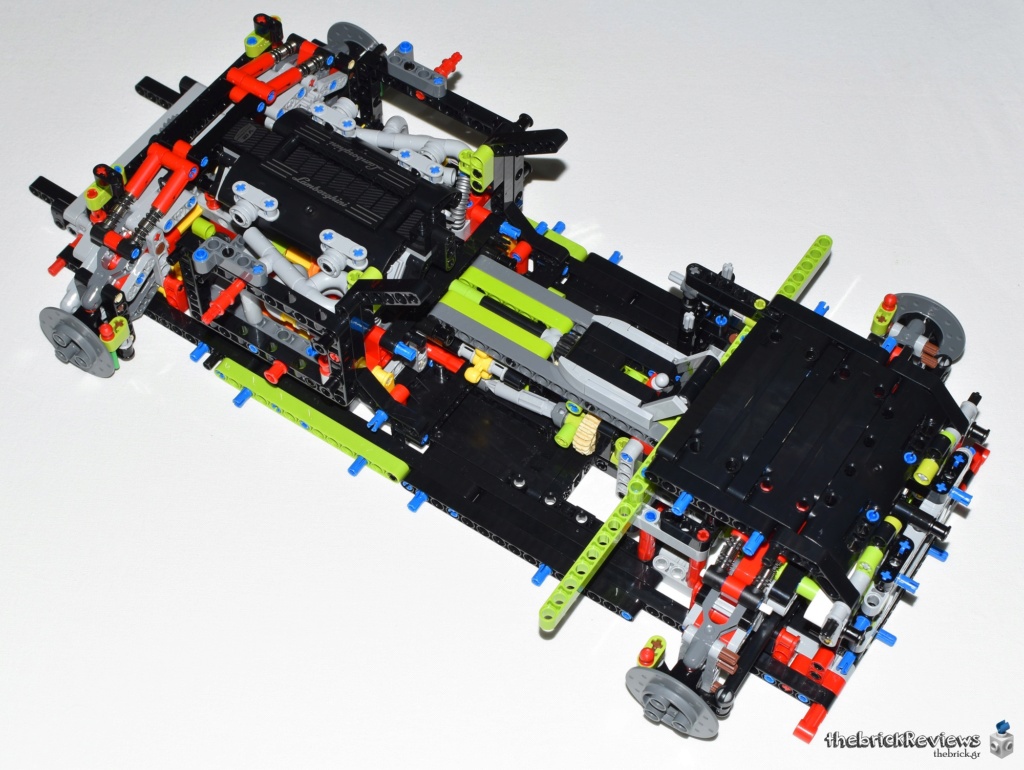 ThebrickReview: LEGO Technic 42115 Lamborghini Sian FKP 37 Dsc_1912