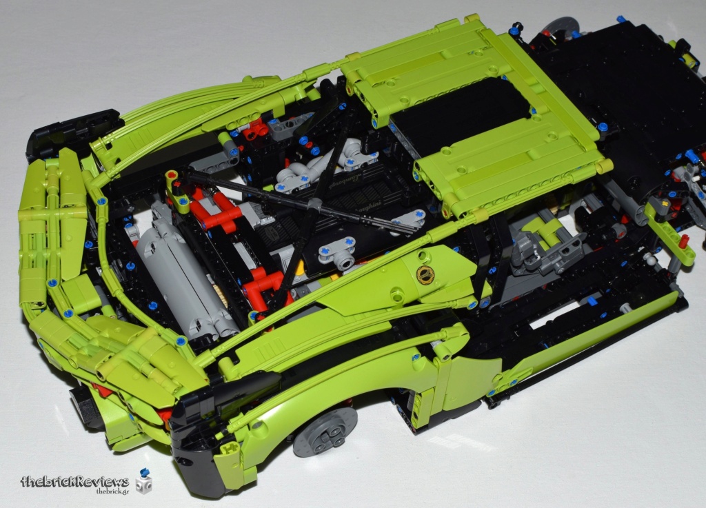 ThebrickReview: LEGO Technic 42115 Lamborghini Sian FKP 37 Dsc_1915