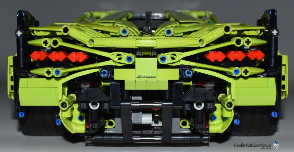 ThebrickReview: LEGO Technic 42115 Lamborghini Sian FKP 37 Dsc_1924