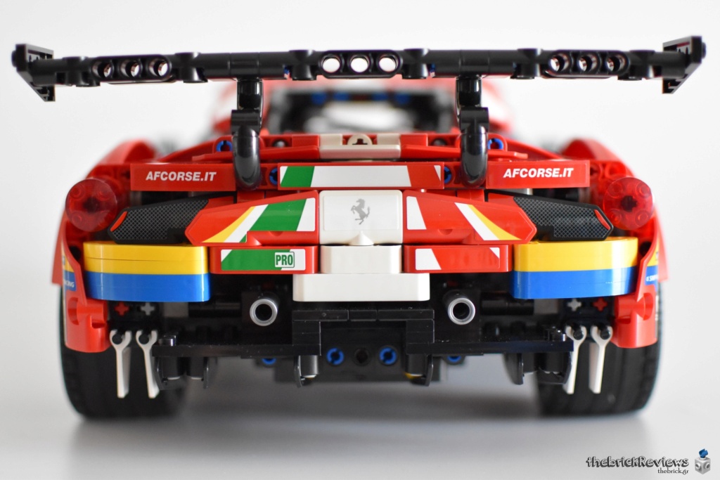 ThebrickReview: LEGO Technic 42125 Ferrari 488 GTE ''AF Corse #51'' Dsc_2316