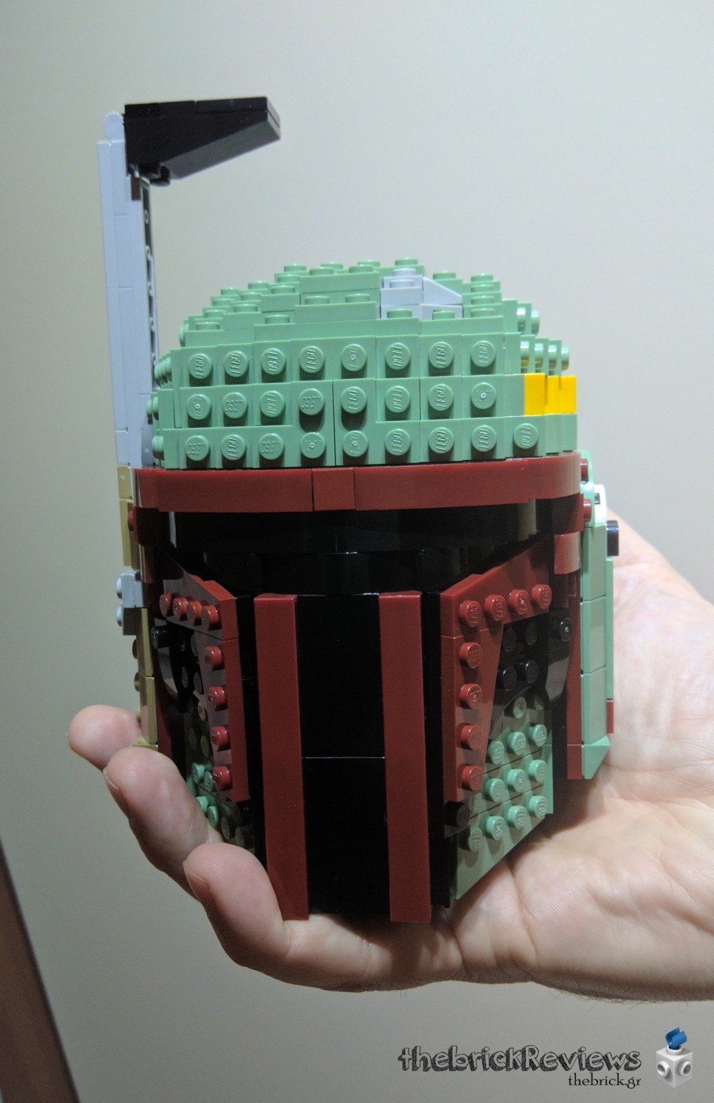 ThebrickReview: LEGO Star Wars 75277 Boba Fett Helmet Img_2052