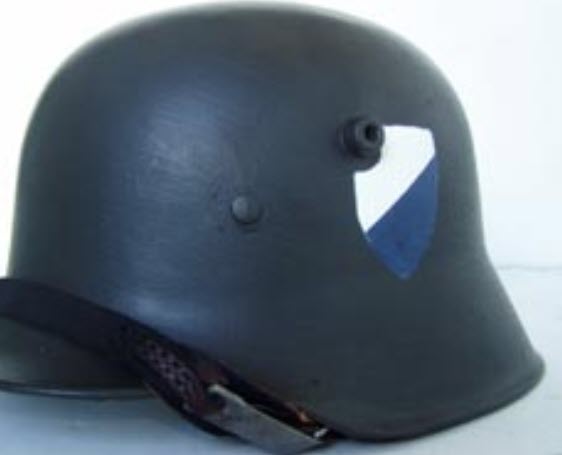 Insigne inconnu sur un Stahlhelm M1916 2020-083