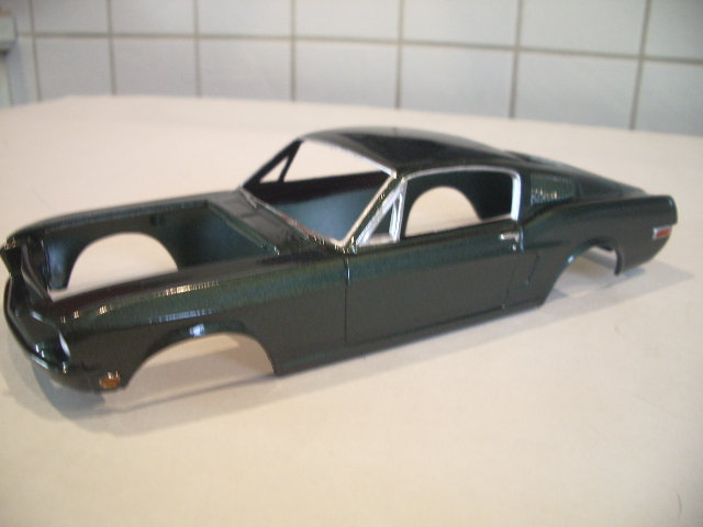 mustang 1968 de chez revell au 1/25 version BULLITT.  239