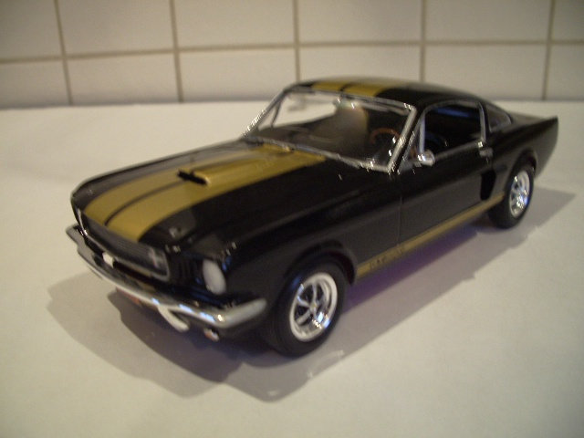 mustang SHELBY GT-350H 1966  de chez revell au 1/24 - Page 2 3111