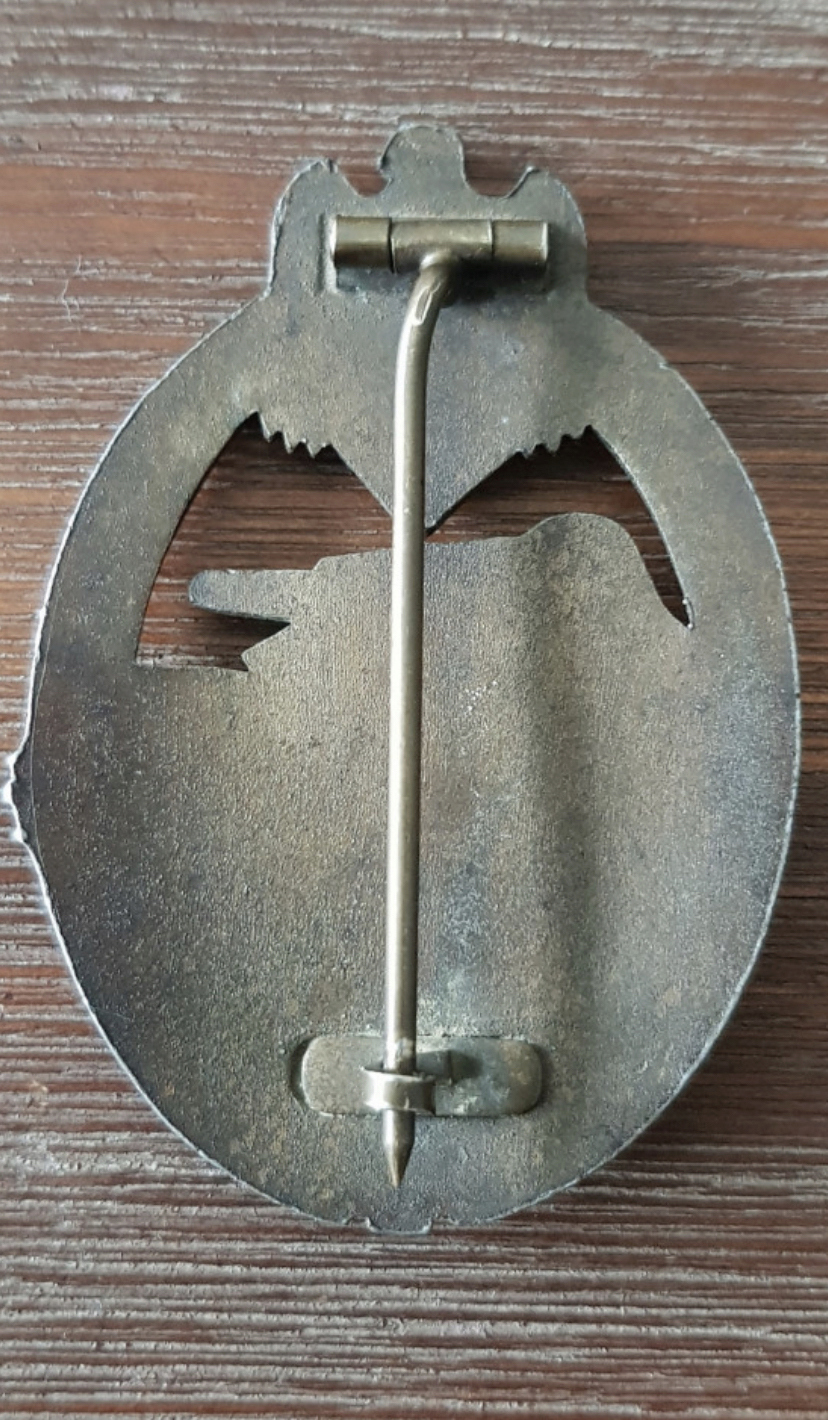 Authentification badge panzer non marqué 7fbcef10