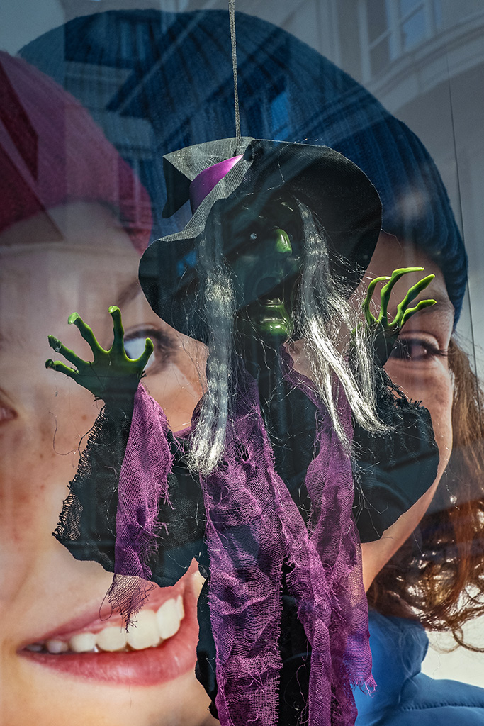 La sorcière dans la vitrine _1021813