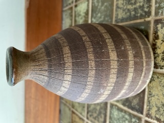 Small Pottery Vase - Is It David Cohen? No Alan Ashpool - Thanks Naomi Img_4216