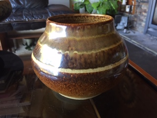 Studio Pottery Squat Vase WF Mark Img_4611