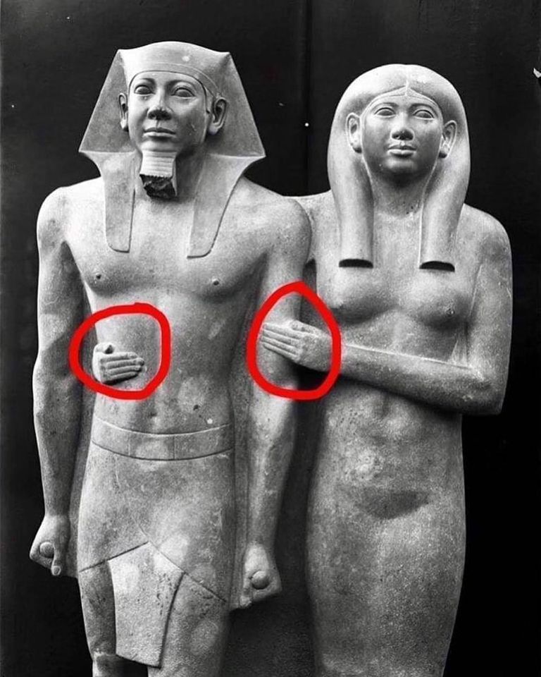 l'Égypte antique, les femmes étaient considérées et honorées 40266010
