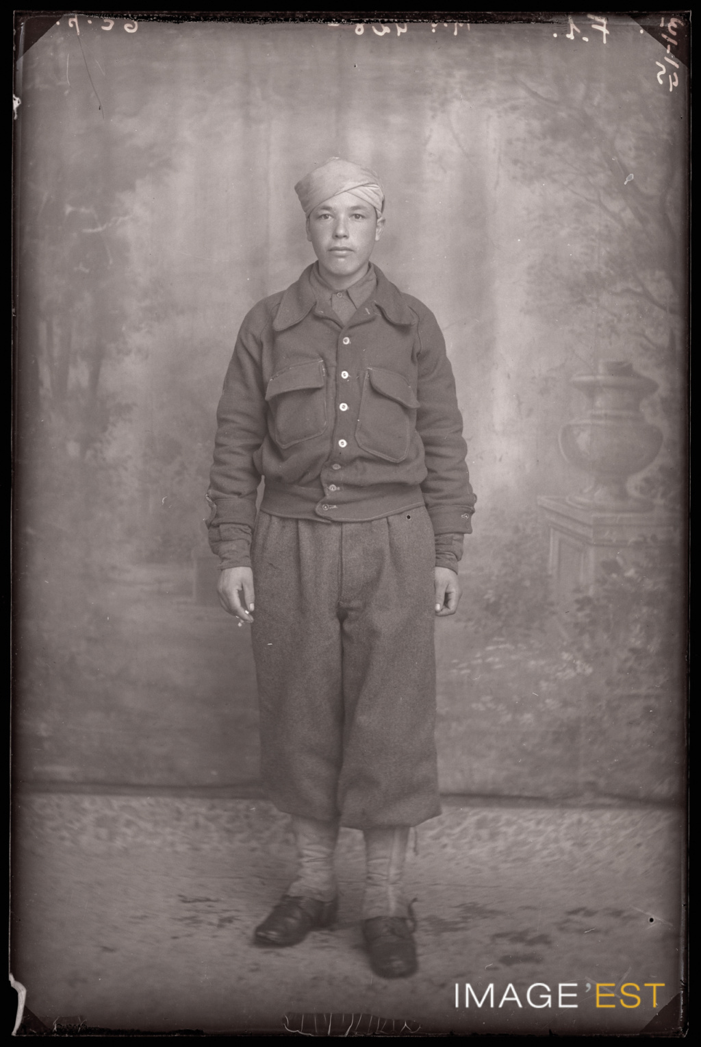 Goums marocains et leur uniformes, Italie 1943-1944 Fi-02211