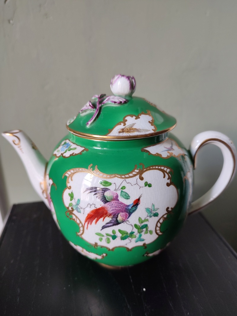 Anyone recognise this mark on this tea pot? Img_2010