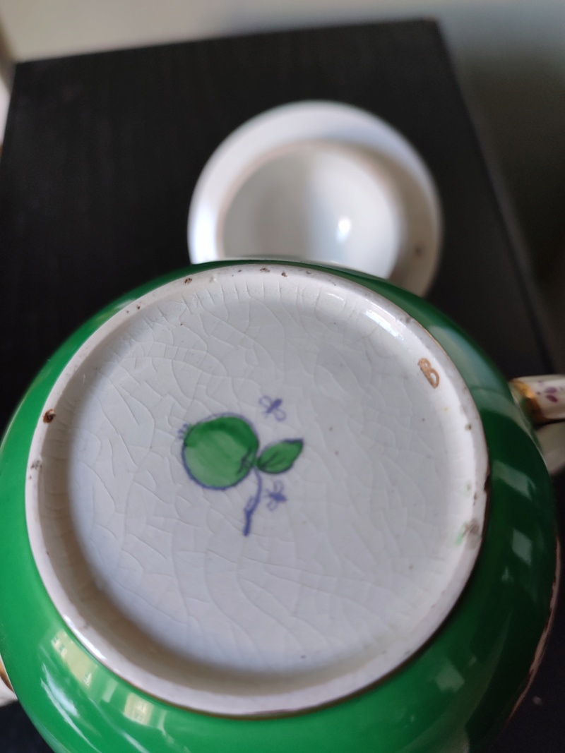 Anyone recognise this mark on this tea pot? Img_2012
