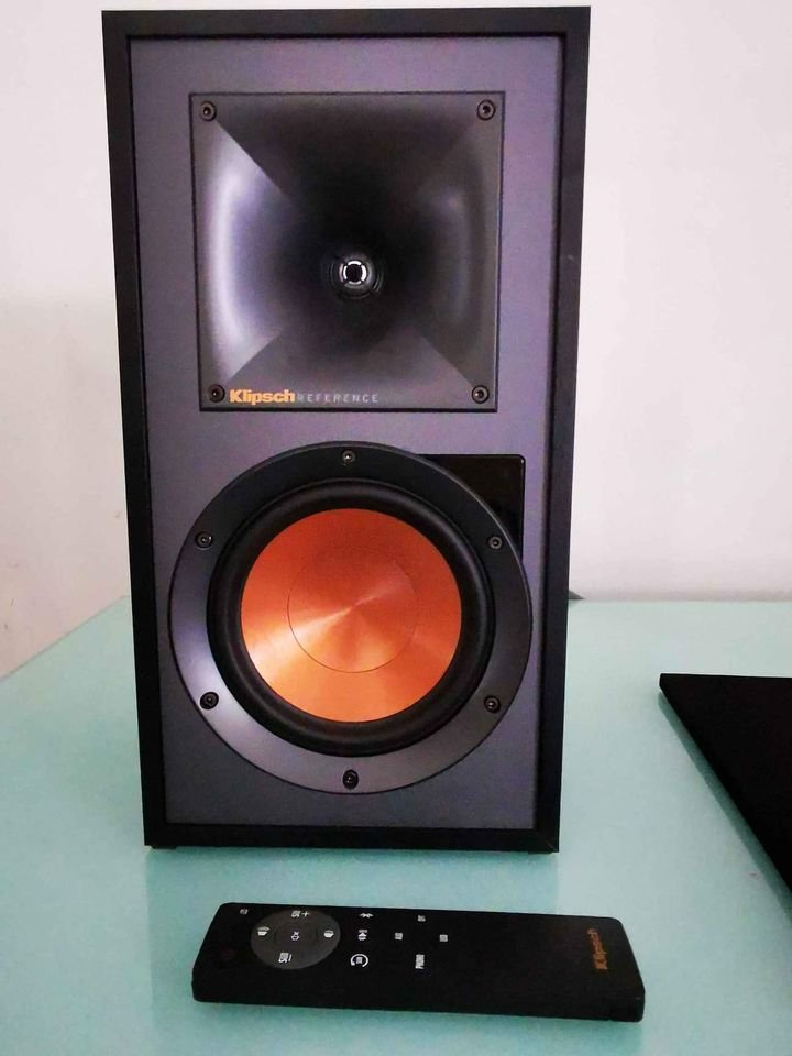 Klipsch R-51PM Powered Speakers  110