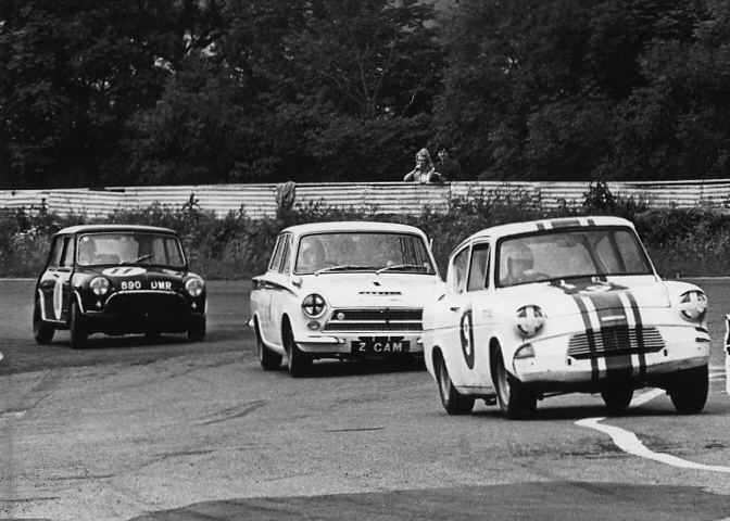 [Vintage culture] Le Racing des 60's - Page 6 H_mall10