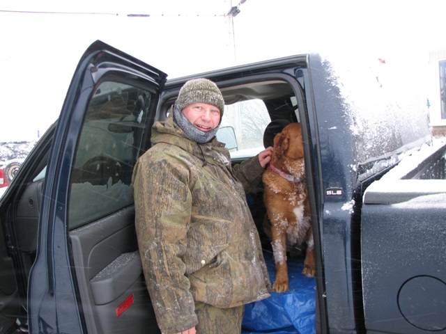 Le Père Noël arrive à Baie-Comeau avec son nouvel attelage! Chasse10