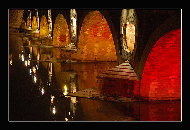 TOULOUSE BY NIGHT Nouvel essai + NOUVELLE SERIE Eall110