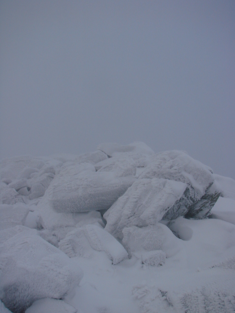 Le Pic du Lizieu dans la neige et le givre le 13/12/2007 3610