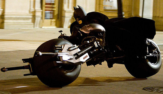 Le Cafe Racer de Batman, oui, le vrai ! Batbik10