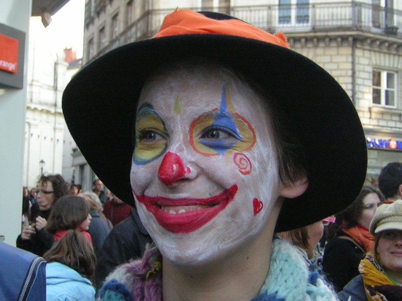Photos armée des 12 clowns enfin ! Fanny10
