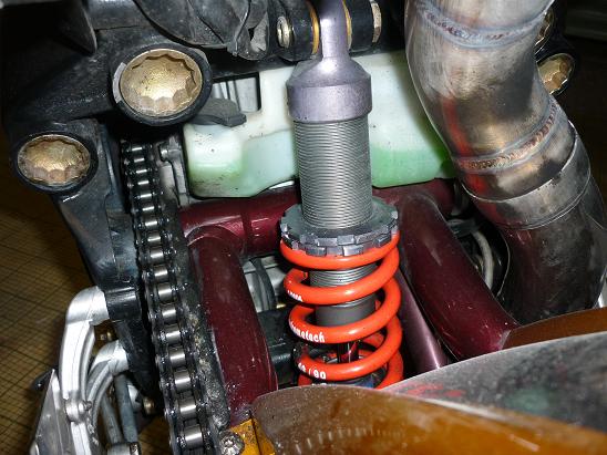 réglage amortisseur - Réglage suspension arrière TNT1130 P1020419