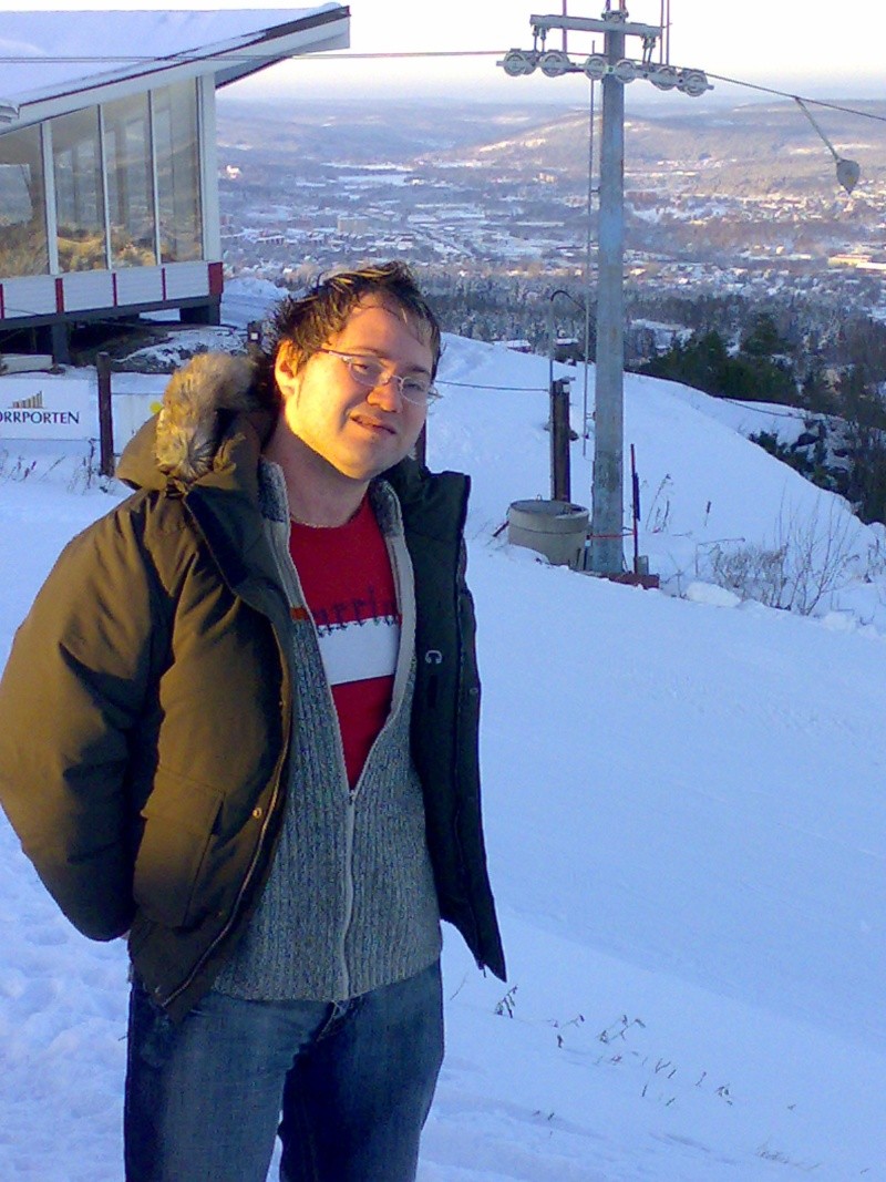 اخذنا هذه الصور في قمة جبل سندسفال في السويد 20071218