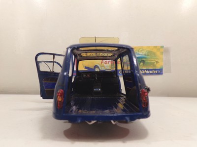 [1.24] renault 4  " sixtees" - Page 2 100_0418