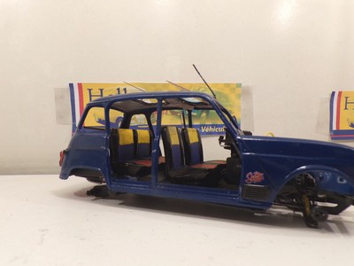 [1.24] renault 4  " sixtees" - Page 2 100_0426