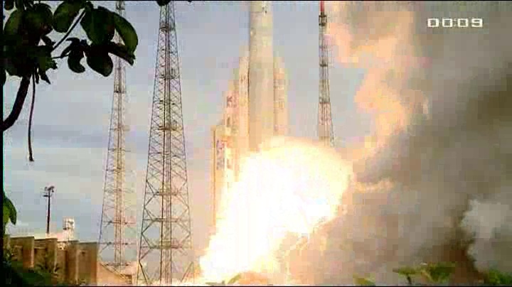 Ariane 5 ECA VA202/ GSAT 8 + ST2 (20.05.2011) - Page 2 Vlcsna94