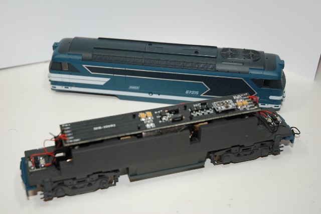 Changement de chassis BB 67000/200/300/400 Jouef/Hornby/Rivarossi/Lima  67215210