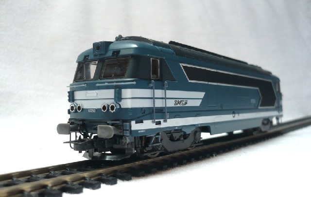 Changement de chassis BB 67000/200/300/400 Jouef/Hornby/Rivarossi/Lima  67250110