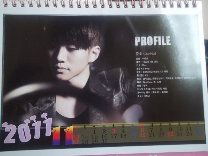 [11.04.11] 2PM - calendrier 2011/2012 Photo_21