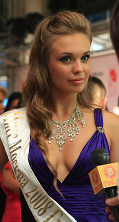 EXTRA : The new Miss Earth Air 2010 is Victoria Schukina from RUSSIA..¡¡ Ag_mis10